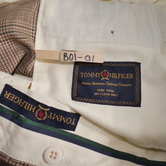 Tommy Hilfiger Pleated Khaki Plaid Pants Men's Size 36X29 Valentines Day Wool - Picture 6 of 6